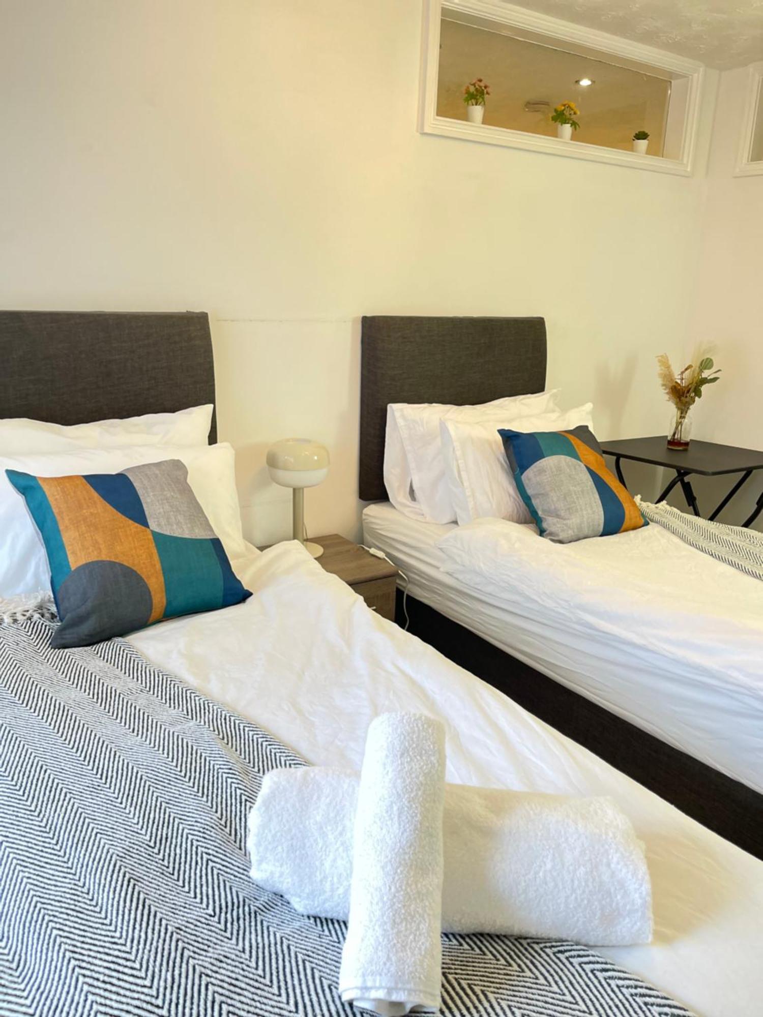 Mount Yard - Stylish Cottage - Close To Alton Towers - Peak District - Stoke-On-Trent Sleeps 5 Totmonslow ภายนอก รูปภาพ